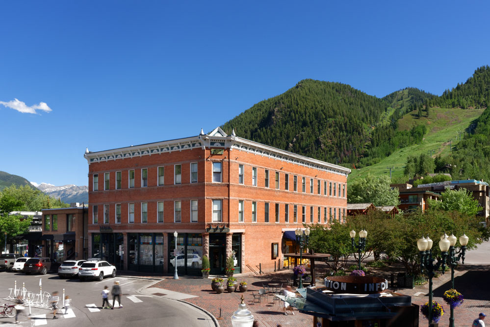 Independence Square Hotel
