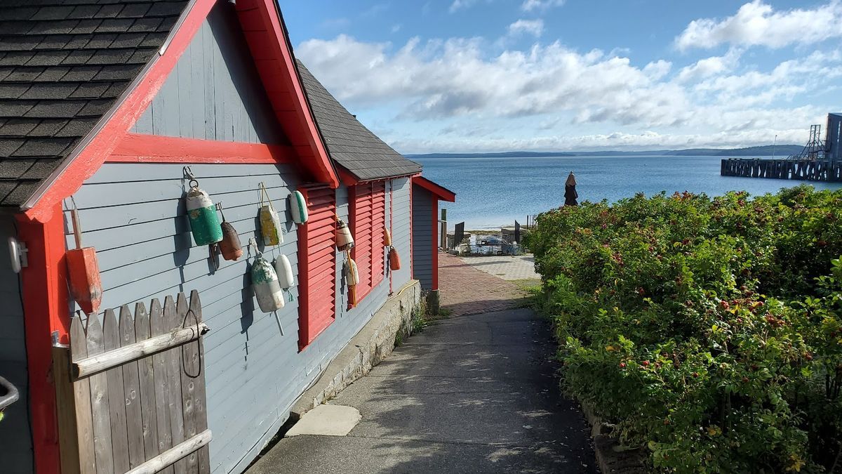 Cromwell Harbor Inn Bar Harbor — small village inn near downtown and Acadia entrance