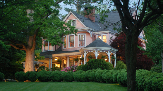 The Old Point Inn — Victorian-era B&B in The Point Historic District, Beaufort SC