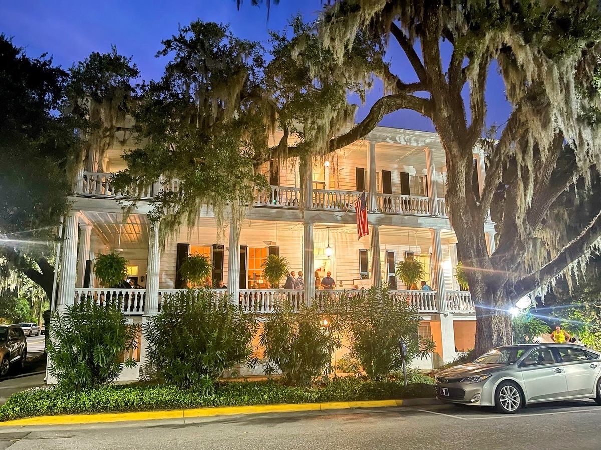 Cuthbert House Inn — 1790 federal-style mansion B&B on Bay Street with Beaufort River views