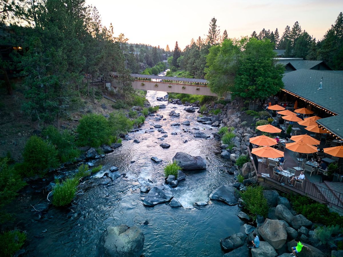 Tetherow Lodges Bend Oregon — modern lodge suites with Cascade Mountain views and ski-adjacent access to Mount Bachelor
