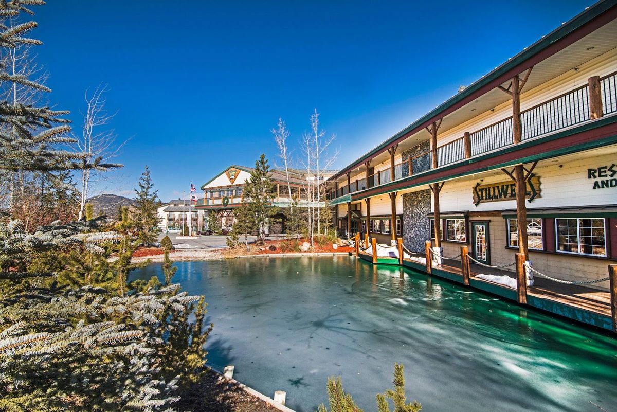 The Cottages at Big Bear — private timber cottages with fireplaces, decks and pine forest setting