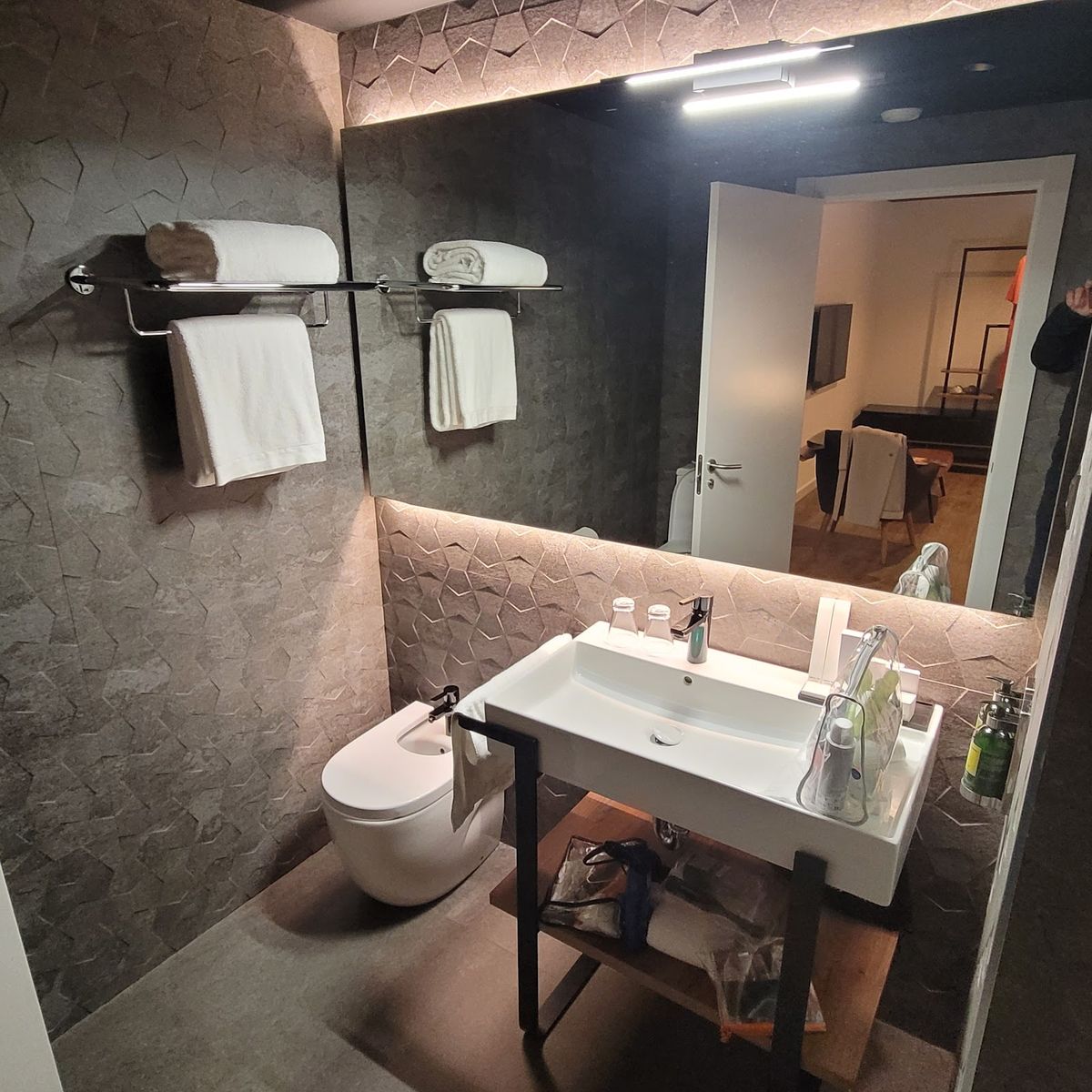 Hotel Tayko Bilbao — Bilbao — additional view 3