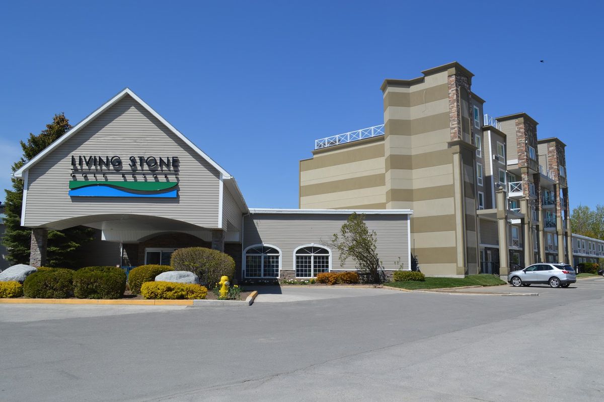 Hampton Inn Collingwood — branded mid-scale hotel near Blue Mountain ski resort