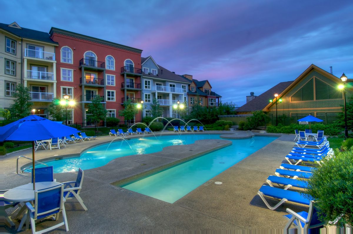 Cascade Lodge at Blue Mountain Resort — slopeside ski-in/ski-out lodgings with mountain views