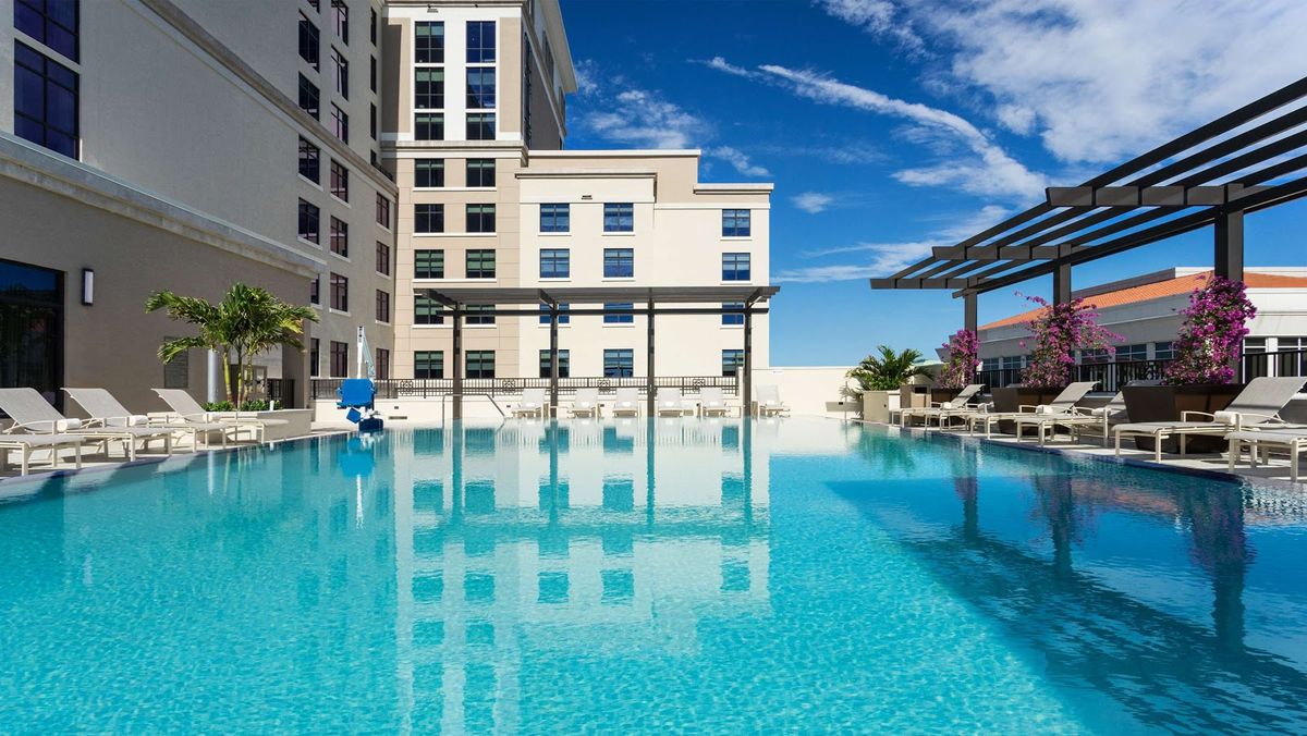 Hilton Boca Raton Suites — all-suite hotel with lakeside complex in West Boca, Florida