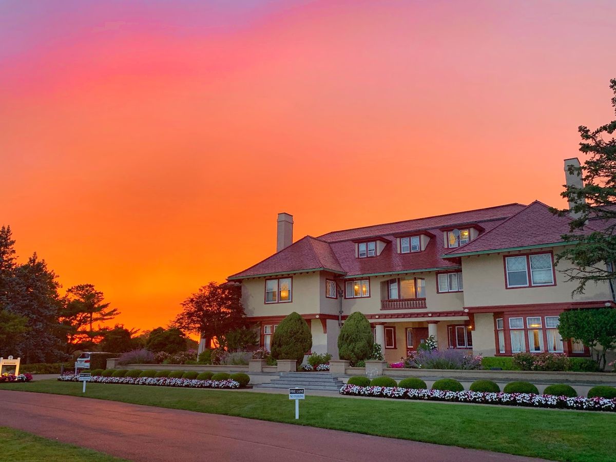 Sea Crest Beach Hotel — beachfront resort on Old Silver Beach, North Falmouth, Cape Cod