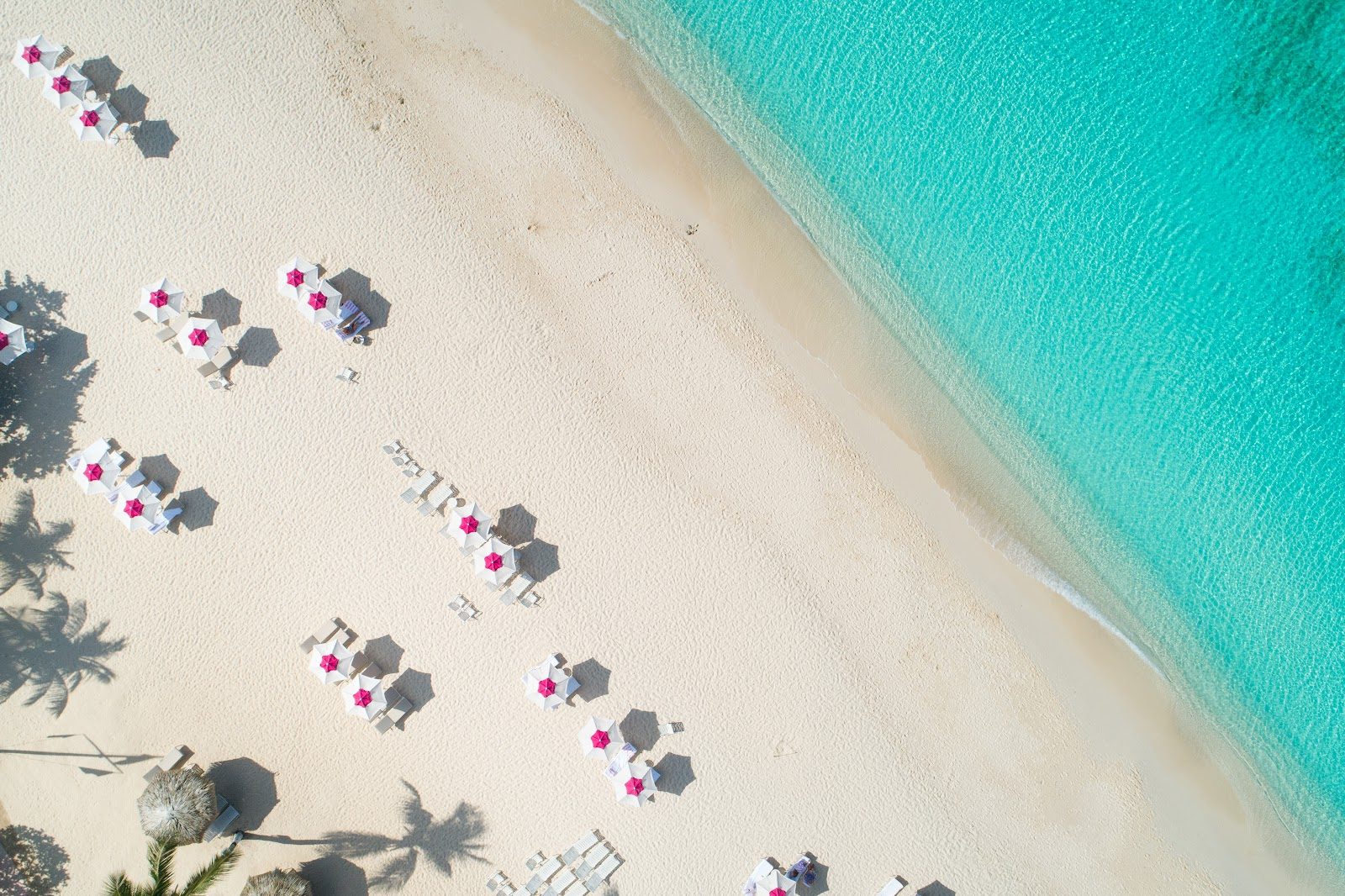 Caribbean Club Cayman Islands — 37-condo all-villa Caymanian-owned Seven Mile Beach property since 2003