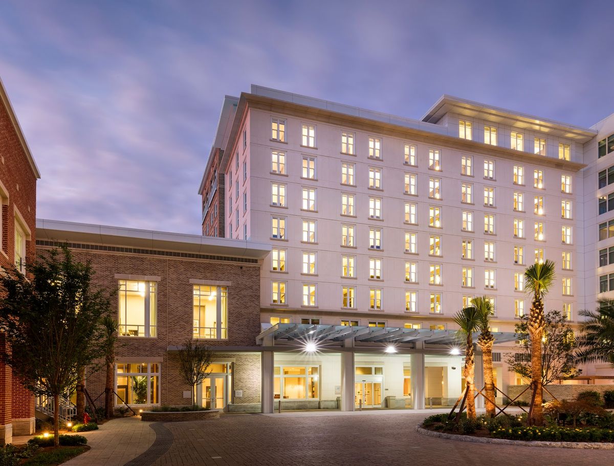 Hyatt House Charleston / Historic District