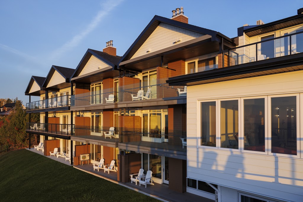 Hôtel La Ferme — Le Massif resort hotel in Baie-Saint-Paul, Charlevoix, with rail station courtyard