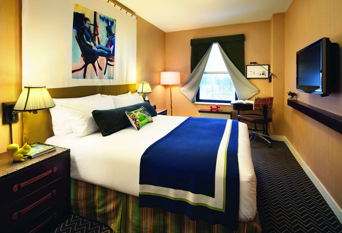 Hotel Lincoln — Chicago — additional view 2