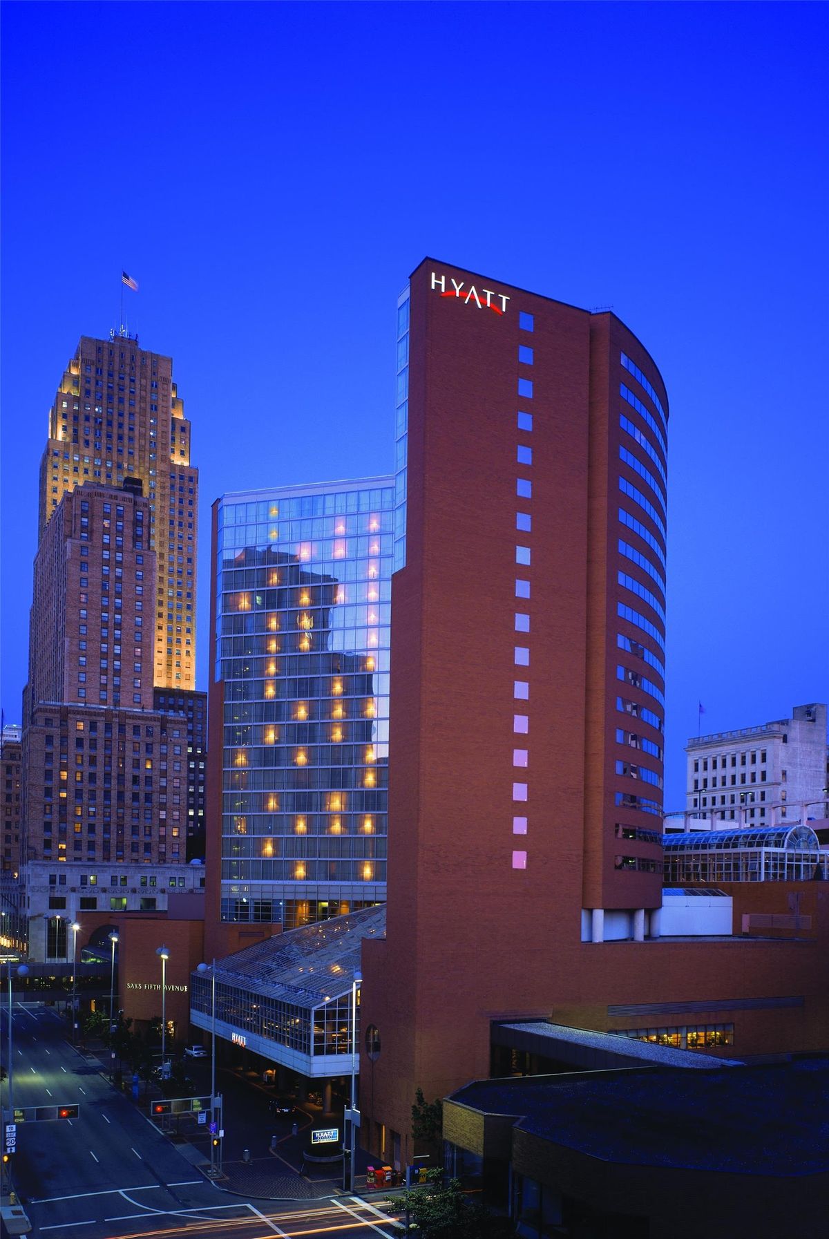 Residence Inn Cincinnati Downtown — Marriott extended-stay hotel in The Phelps district near Lytle Park
