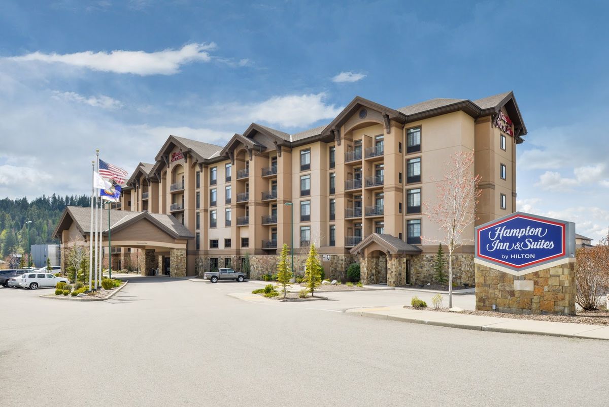 Holiday Inn Express Coeur d'Alene — clean modern hotel on Northwest Boulevard