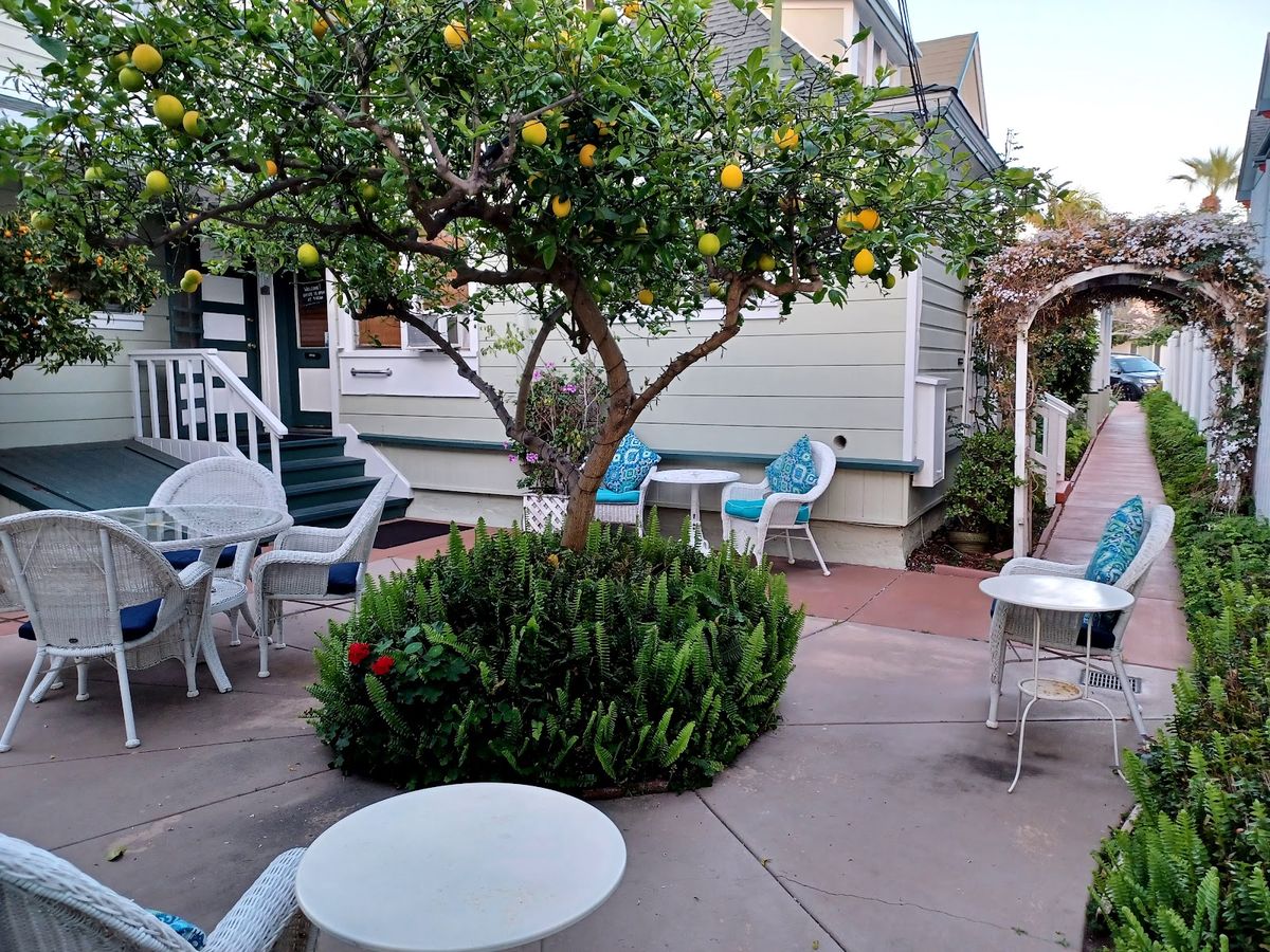 El Cordova Hotel — historic 1902 Spanish-style boutique hotel with Mediterranean courtyard, Orange Avenue Coronado