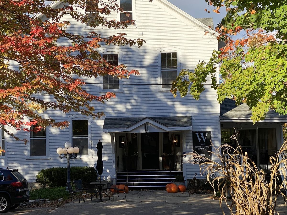 Eagle Harbor Inn — boutique inn in Ephraim, Wisconsin, overlooking Eagle Harbor and Wilson's pier