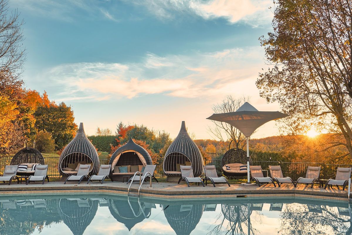 Hôtel Cheribourg — Magog hotel at Mont Orford, Eastern Townships Quebec, family resort