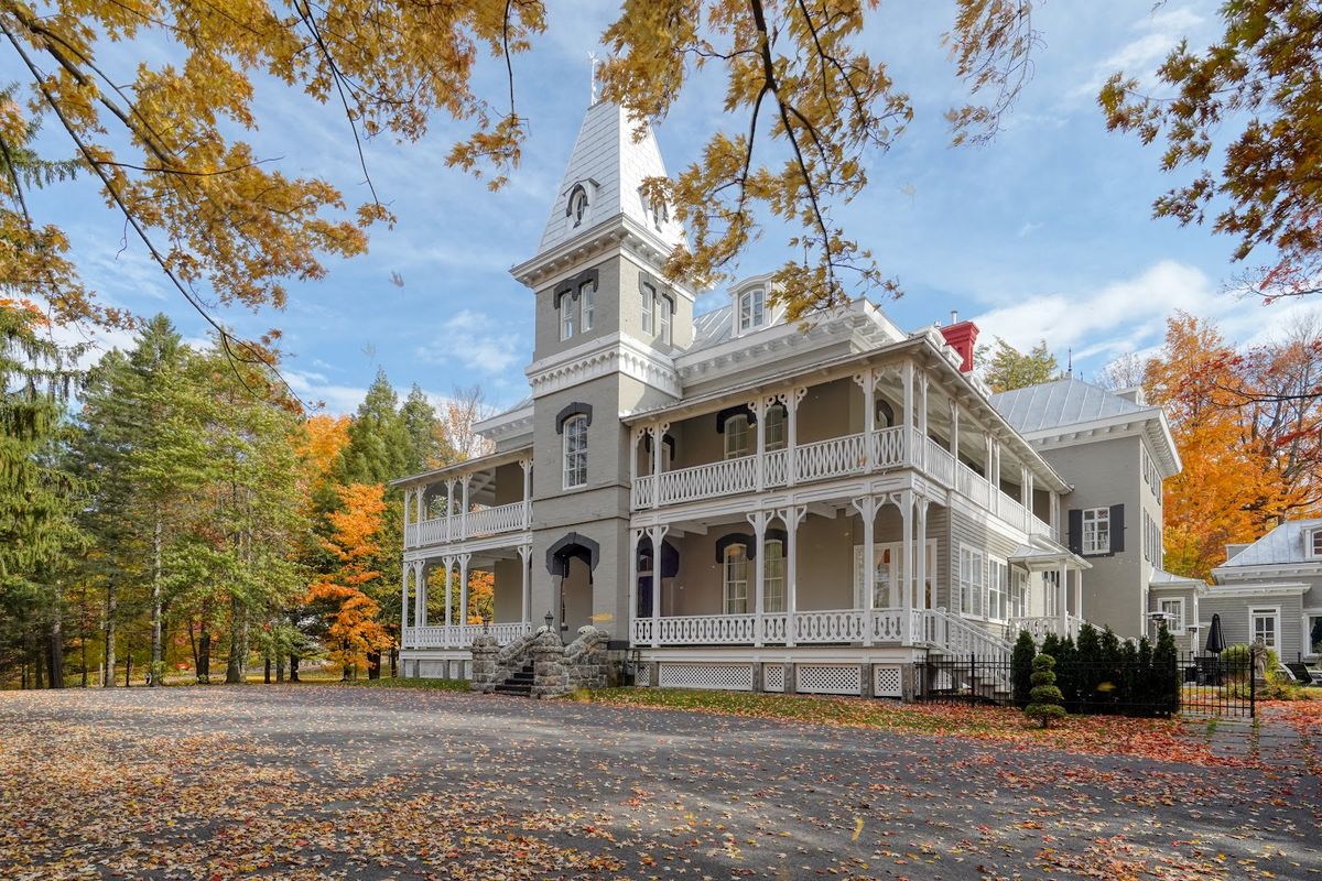 Hôtel La Vallée Bromont — boutique hotel near Bromont Mountain, Eastern Townships Quebec