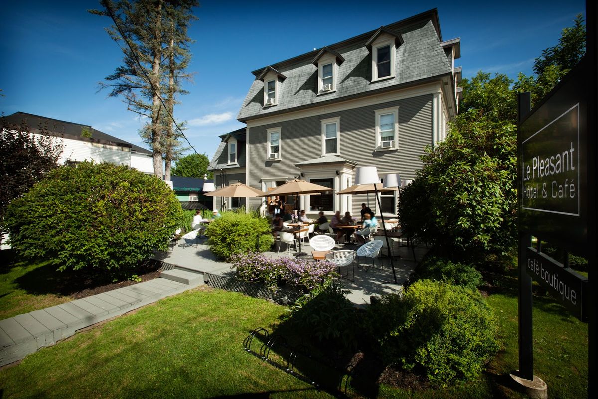 Estrimont Suites & Spa — Magog hotel near Mont Orford, Eastern Townships Quebec, ski-in resort