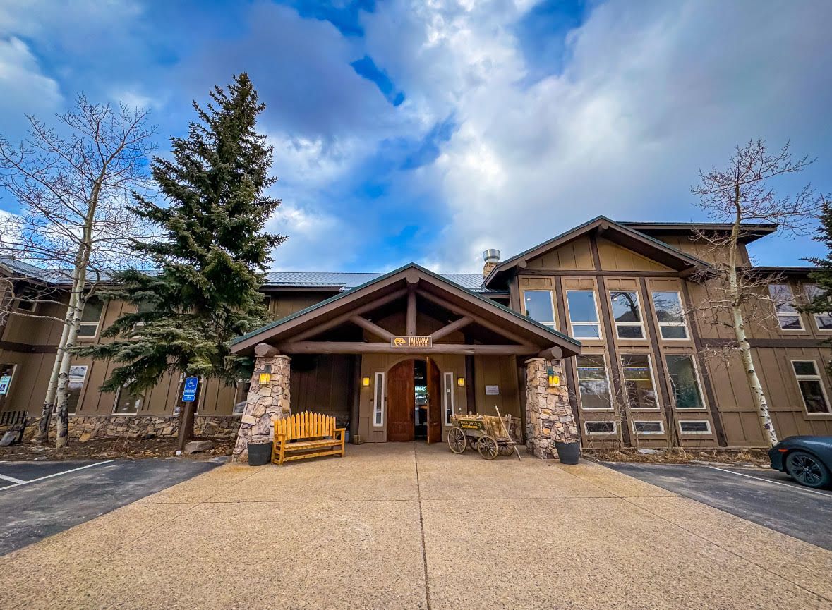 The Ridgeline Hotel at Estes Park — boutique mountain hotel with on-site restaurant and pool, downtown Estes Park