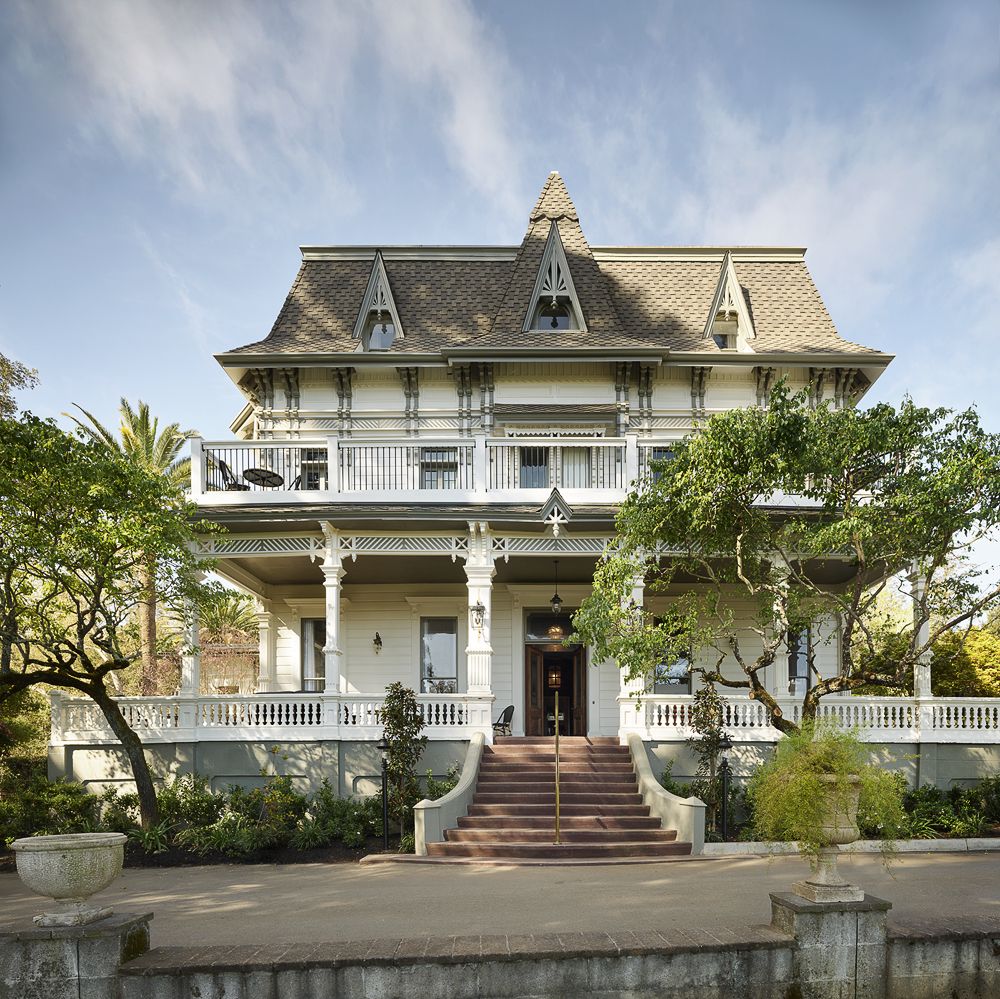 Hotel Healdsburg — modernist boutique hotel on Healdsburg Plaza with Dry Creek Kitchen