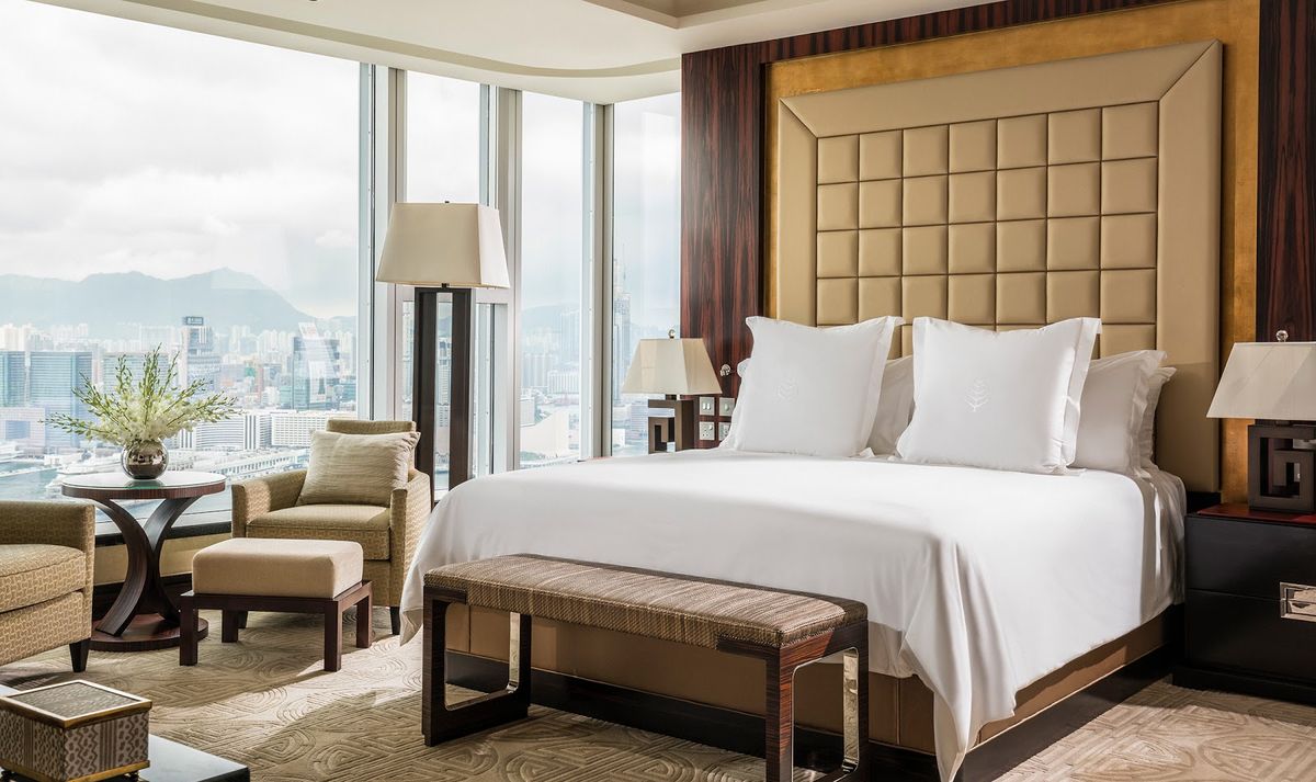 Four Seasons Hotel Hong Kong — Central — additional view 2