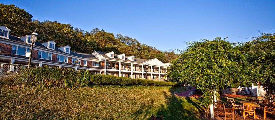 Croff House — boutique bed and breakfast in restored 1868 Italianate mansion, Hudson, NY