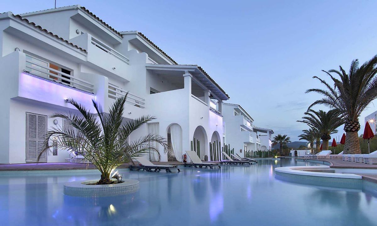 Ushuaïa Ibiza Beach Hotel