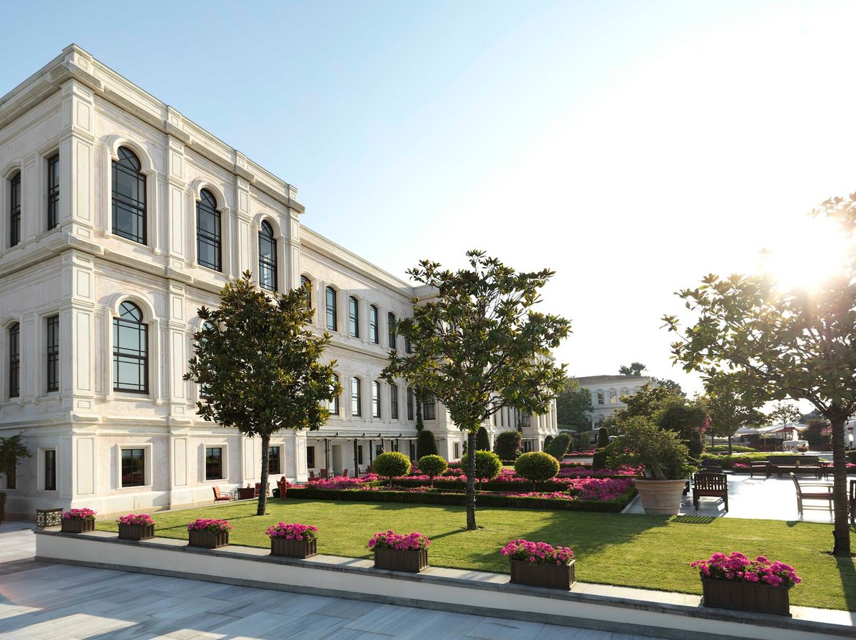 Four Seasons Hotel Istanbul at the Bosphorus