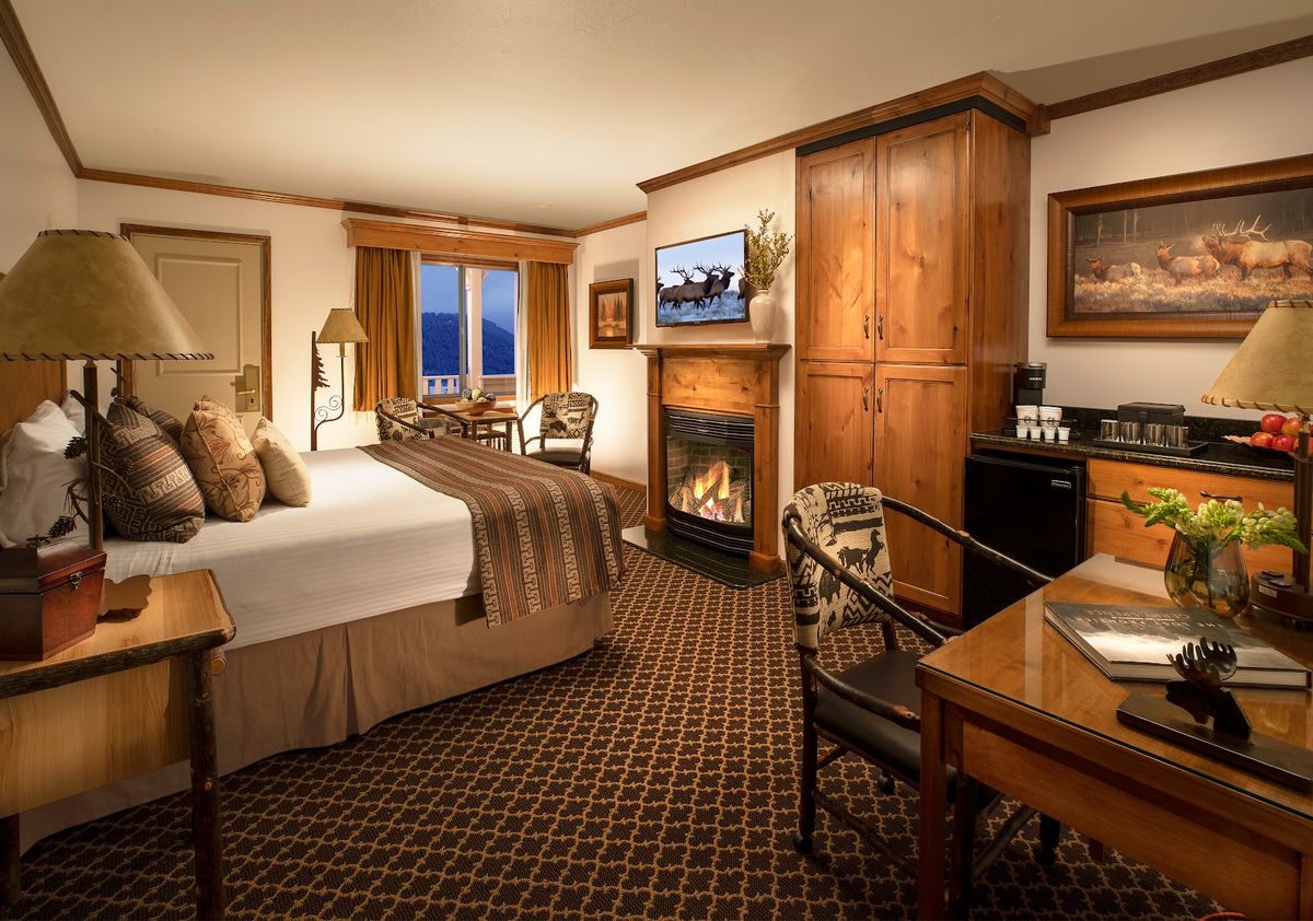 Parkway Inn