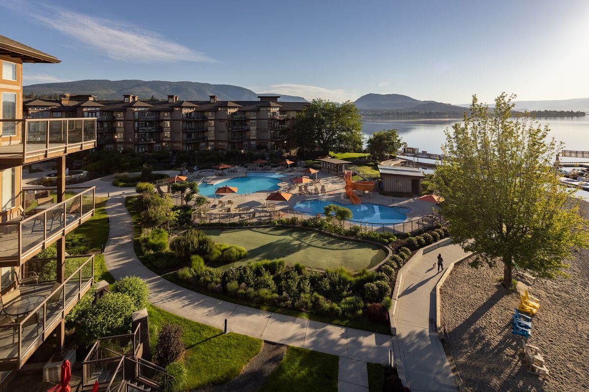 Manteo Resort Waterfront Hotel and Villas — lakefront resort in Kelowna with private beach