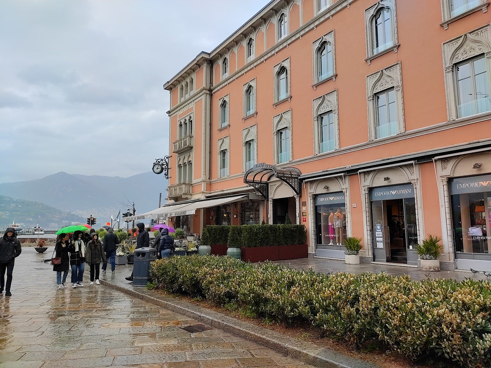 Vista Lago di Como — 18-suite five-star boutique hotel on Piazza Cavour at the lakefront in Como city