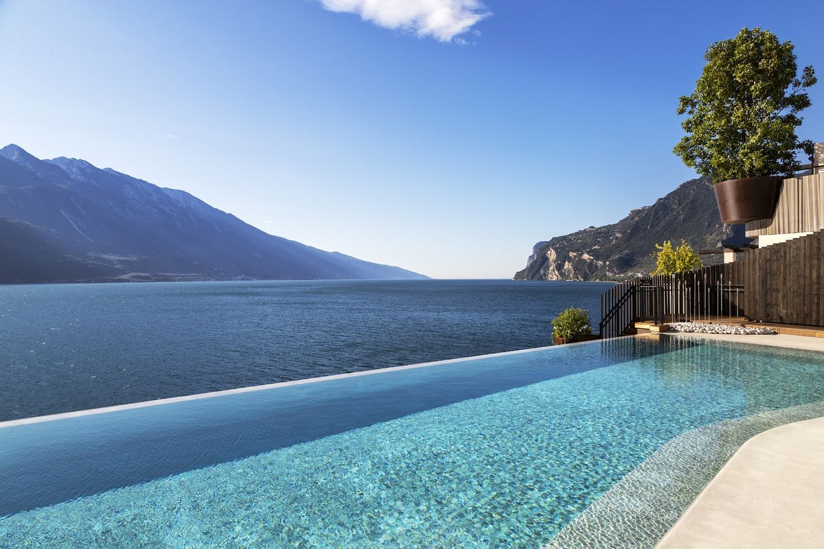 Grand Hotel Fasano Gardone Riviera — historic Belle Époque grand hotel on Lake Garda with 75 rooms and lakeside park
