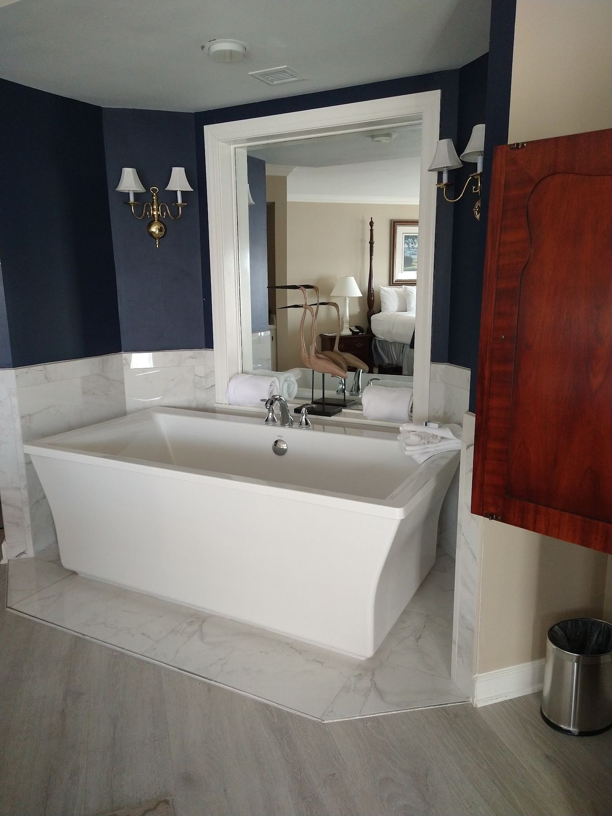 Geneva Inn — Lake Geneva — additional view 3
