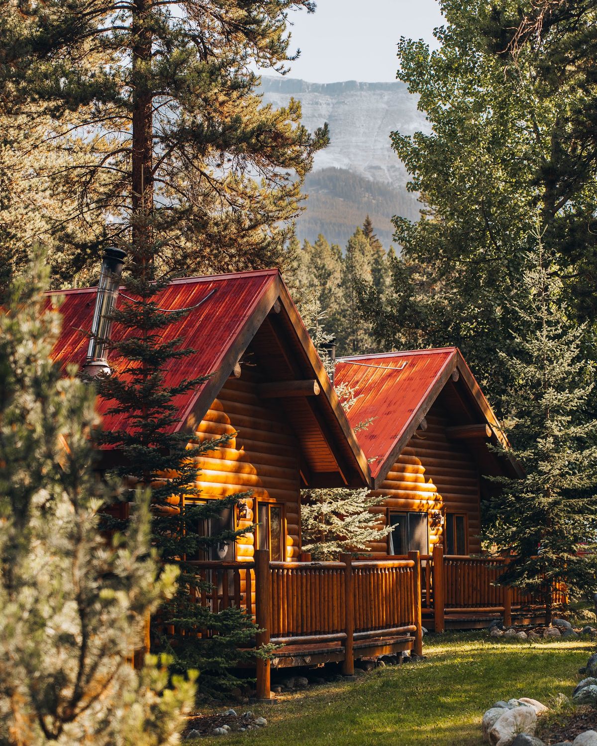 Baker Creek Mountain Resort — Lake Louise — additional view 4