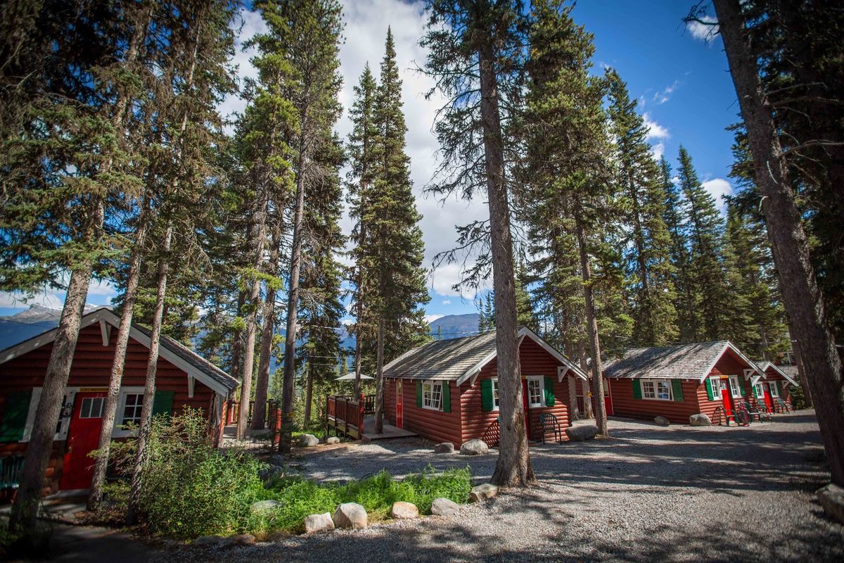 Paradise Lodge & Bungalows — Lake Louise — additional view 4