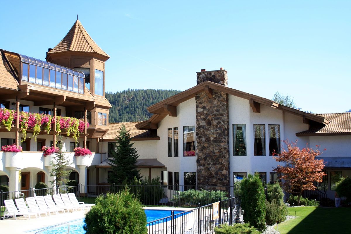 Bavarian Lodge Leavenworth — Alpine-themed family hotel near downtown Front Street