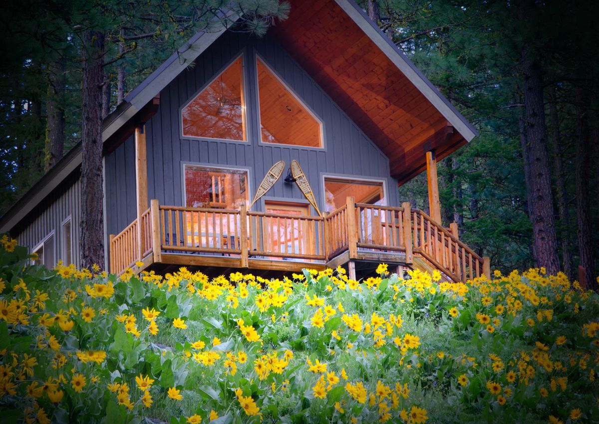 Pine River Ranch Leavenworth — historic 1898 farmhouse B&B in Plain near cross-country ski trails
