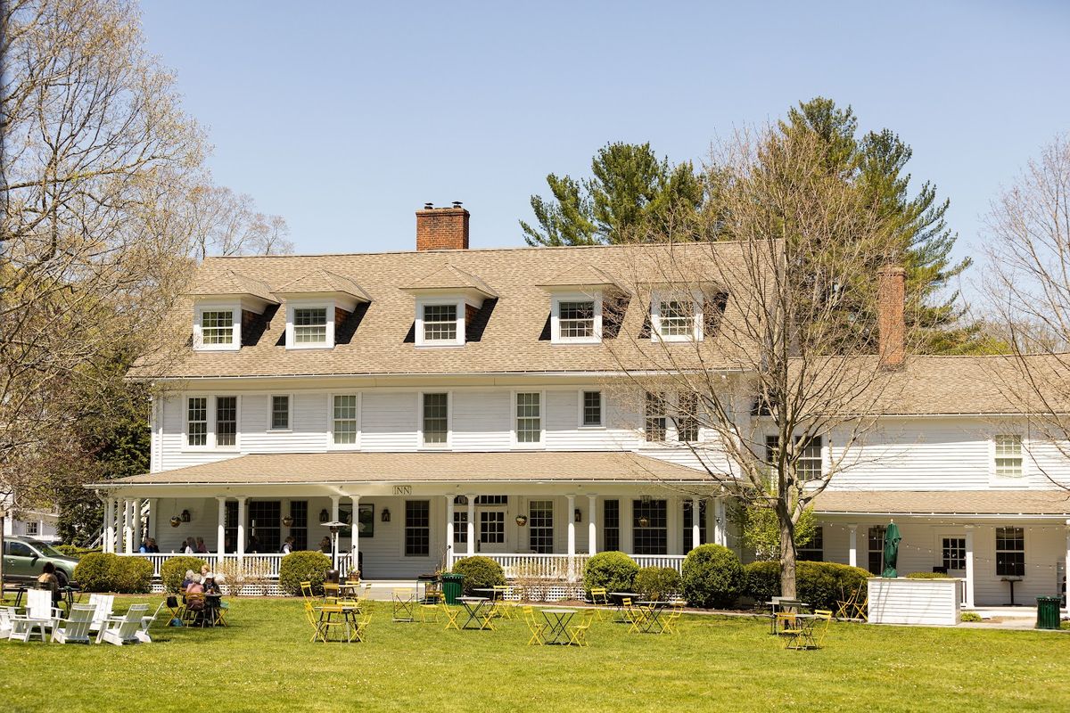 Boulders Inn New Preston Connecticut — boutique lakefront hotel on Lake Waramaug in the Litchfield Hills