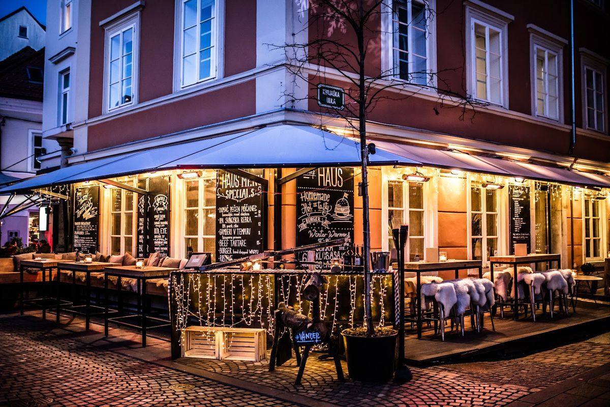 Hotel Cubo Ljubljana Slovenia — 26 rooms boutique design hotel near Slovenian National Gallery