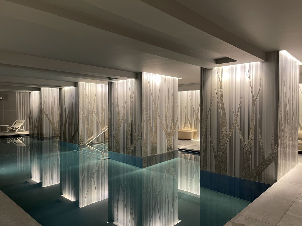 Four Seasons Hotel London at Tower Bridge — London — additional view 3