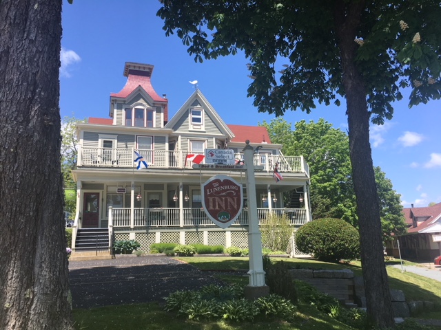 Boscawen Inn — 1888 Victorian historic inn overlooking Lunenburg harbour, Nova Scotia