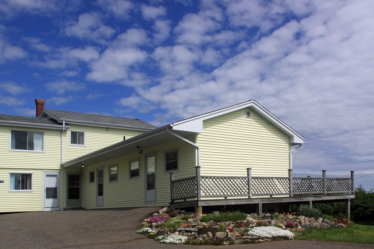 Best Western Plus Liverpool — peripheral hotel near Lunenburg, Nova Scotia