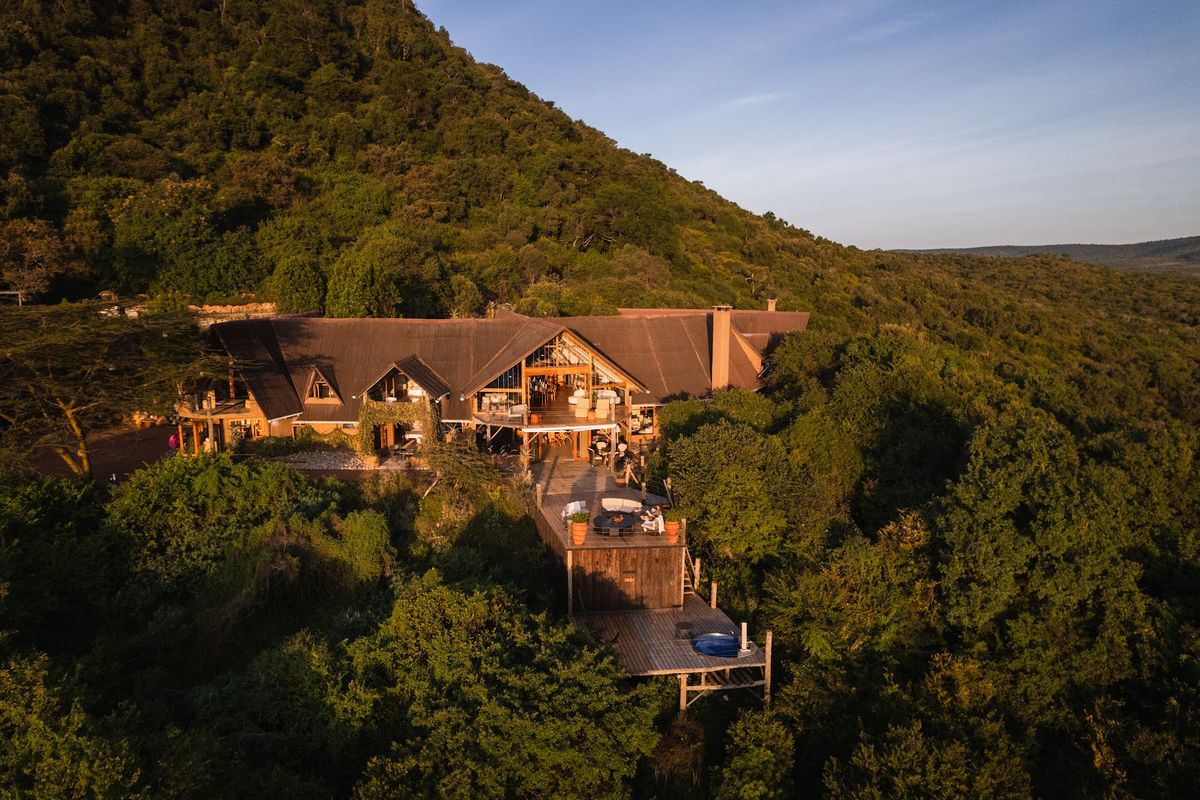 Sanctuary Olonana Maasai Mara — luxury safari lodge with 14 tents on