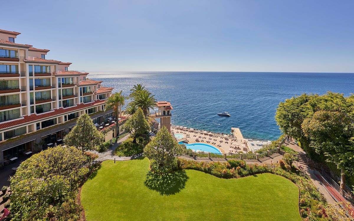 Quinta da Casa Branca Madeira — boutique 41 room luxury hotel in restored 19th century Casa Branca estate in Funchal