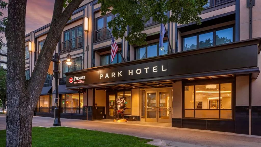 Hyatt Place Madison Downtown — contemporary hotel near Capitol Square and Madison Convention Center