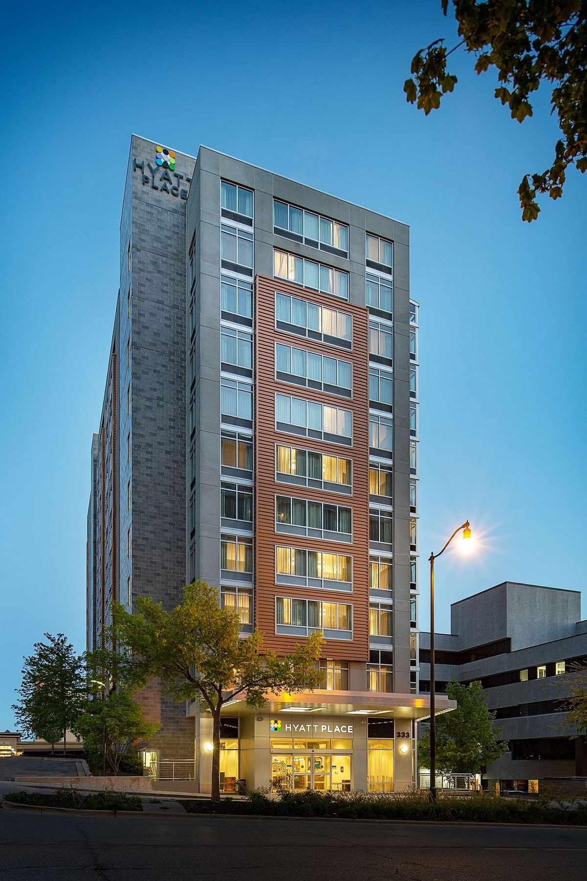 Hampton Inn & Suites Madison Downtown — Hilton hotel near State Street and University of Wisconsin