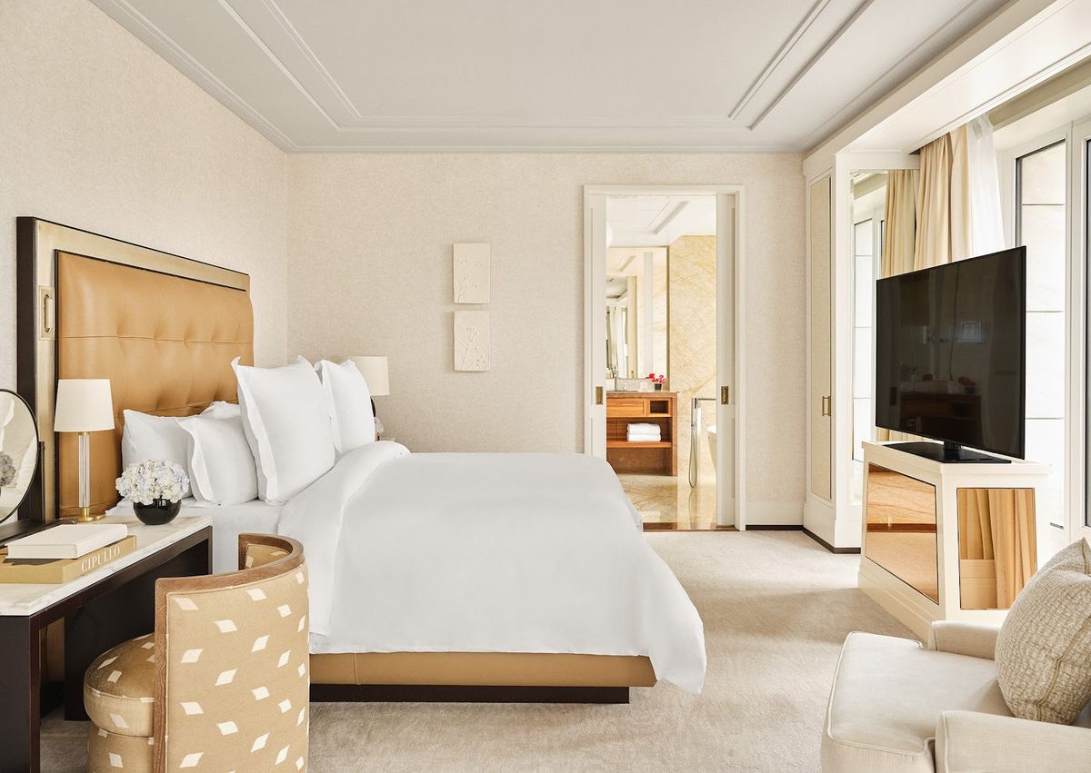 Four Seasons Hotel Madrid — Madrid — additional view 2