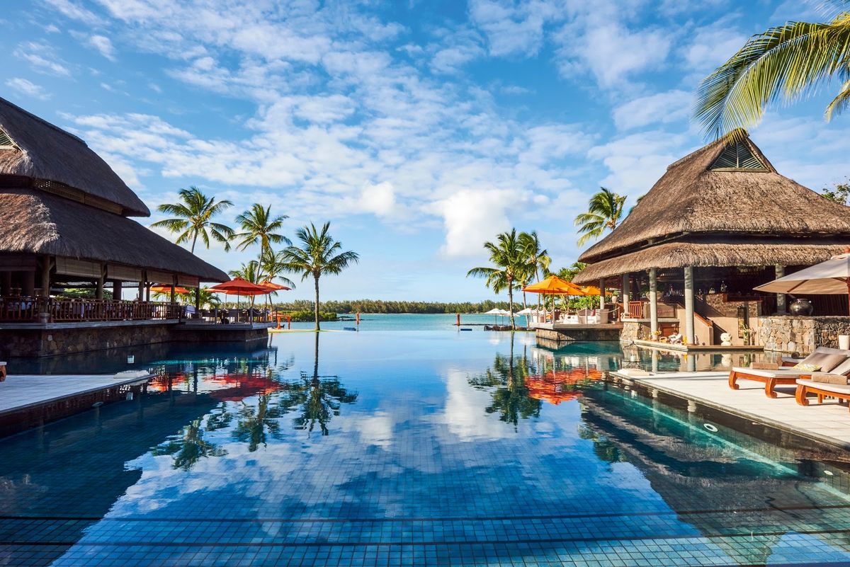 Shangri-La Le Touessrok Resort Spa — luxury resort with 200 rooms on Trou d'Eau Douce coast with private island access