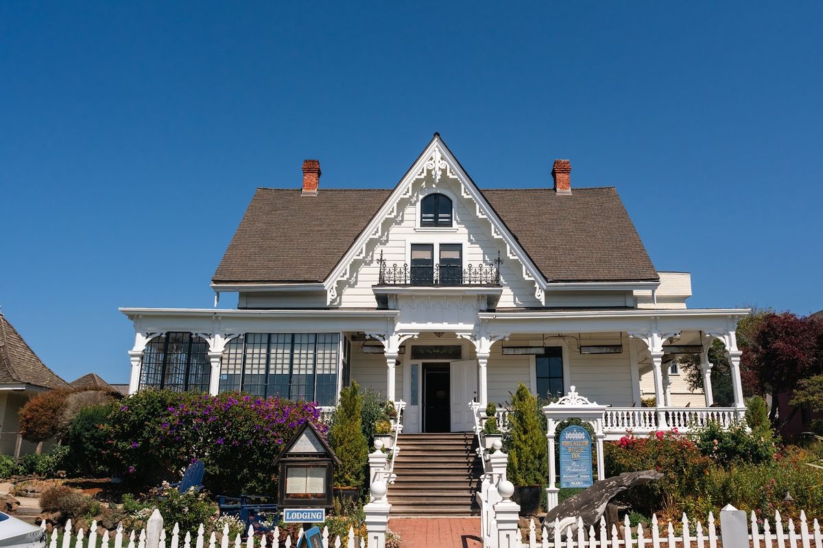 Heritage House Resort & Spa — clifftop boutique resort overlooking the Pacific in Little River