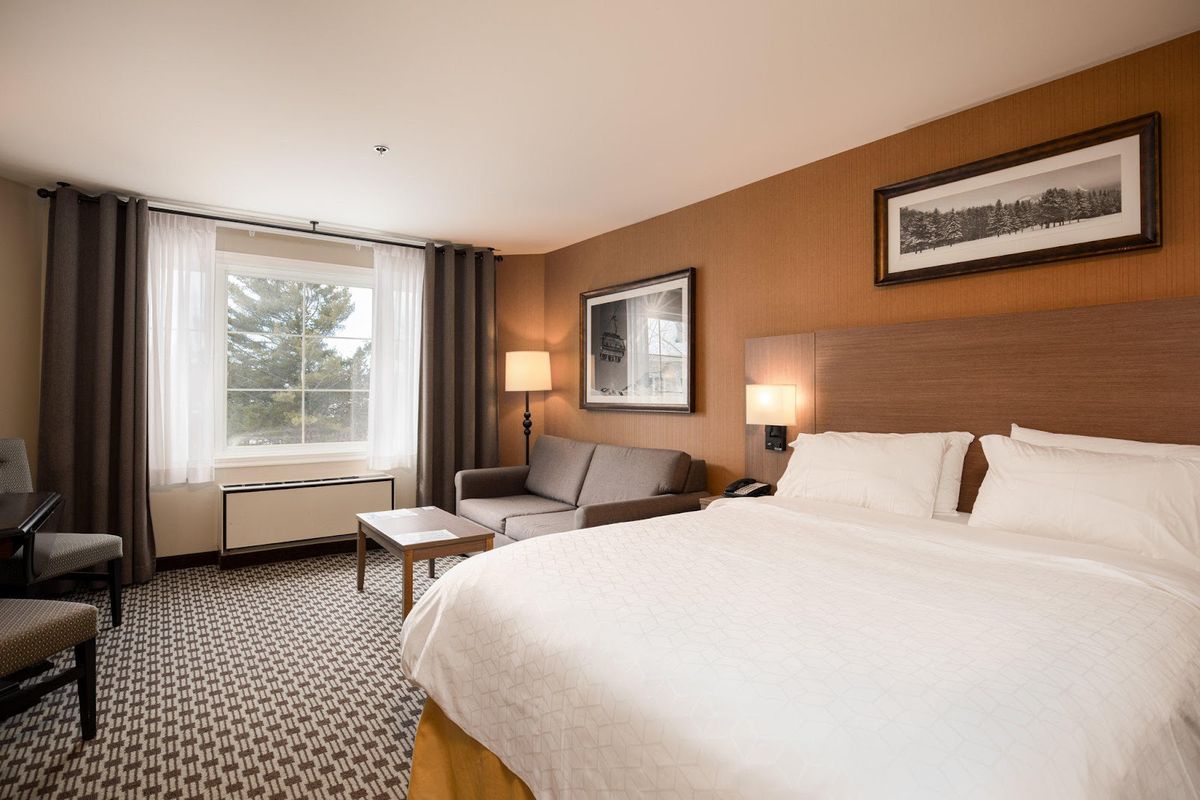 Holiday Inn Express & Suites Mont-Tremblant — Mont-Tremblant — additional view 2